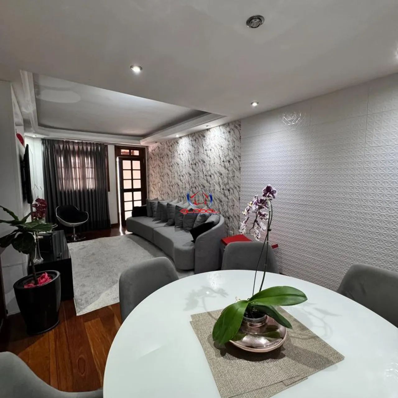 Casa Geminada Linear com 3 Quartos, Hidromassagem e Aquecimento Solar no bairro Castelo - Foto 2