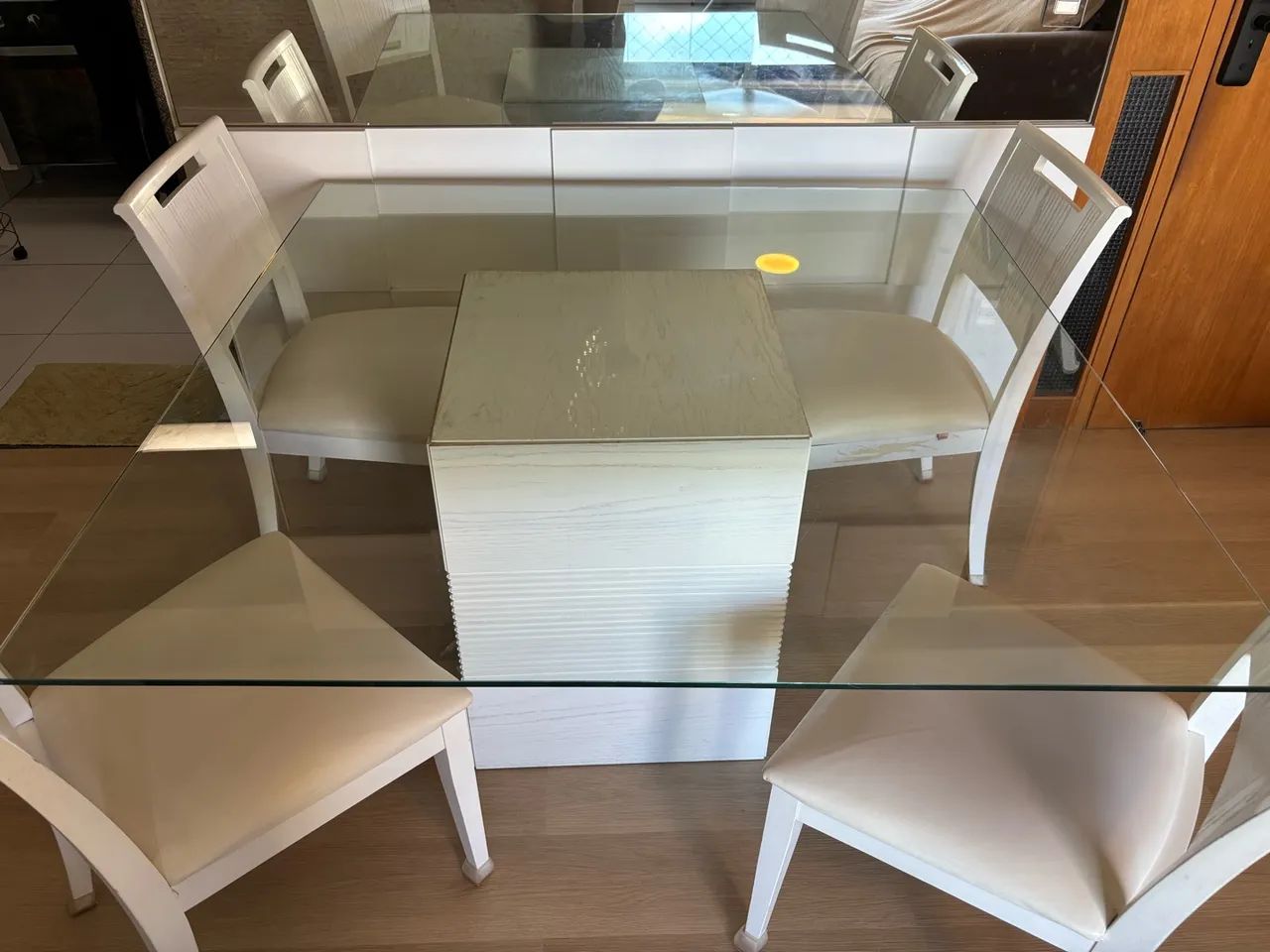 Conjunto mesa com quatro cadeiras  - Foto 5