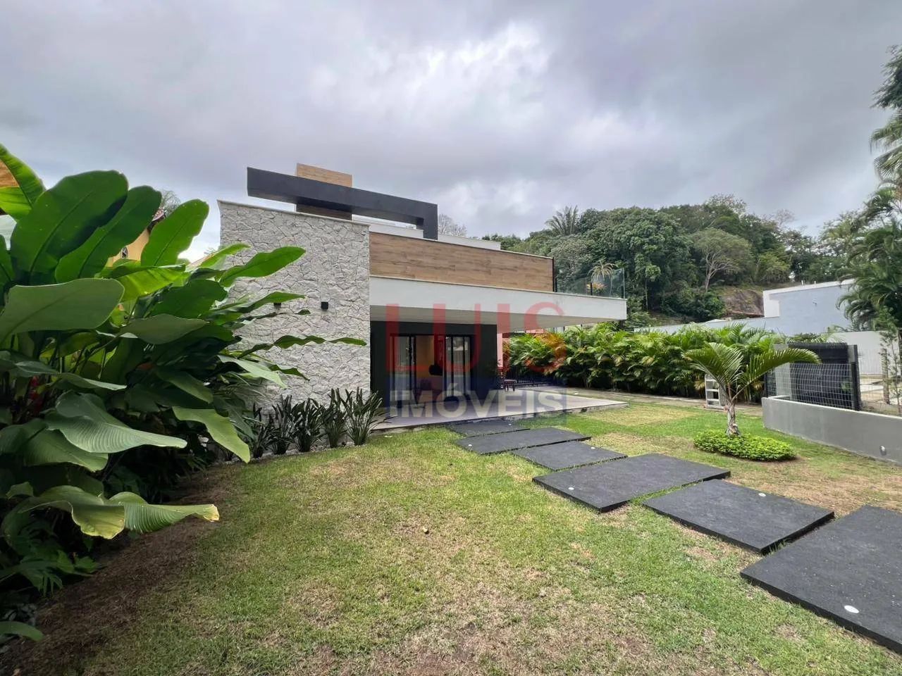 Casa com 3 dormitórios à venda, 383 m² por R$ 3.200.000,00 - Itaipu - Niterói/RJ