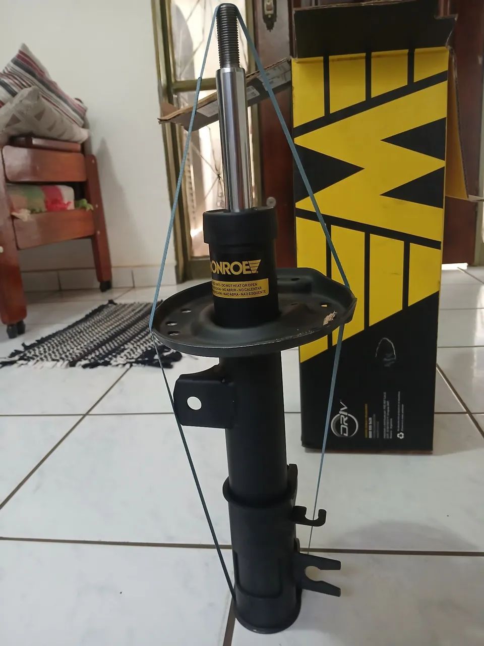 Amortecedor lado esquerdo Prisma 2018 - Foto 4