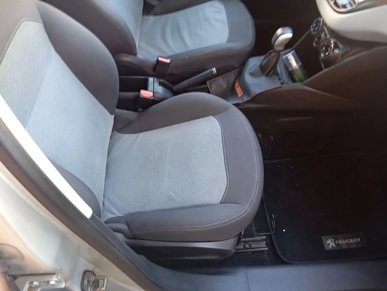 Peugeot 208 Active/active Pack 1.5 Flex 8V 5P 2014