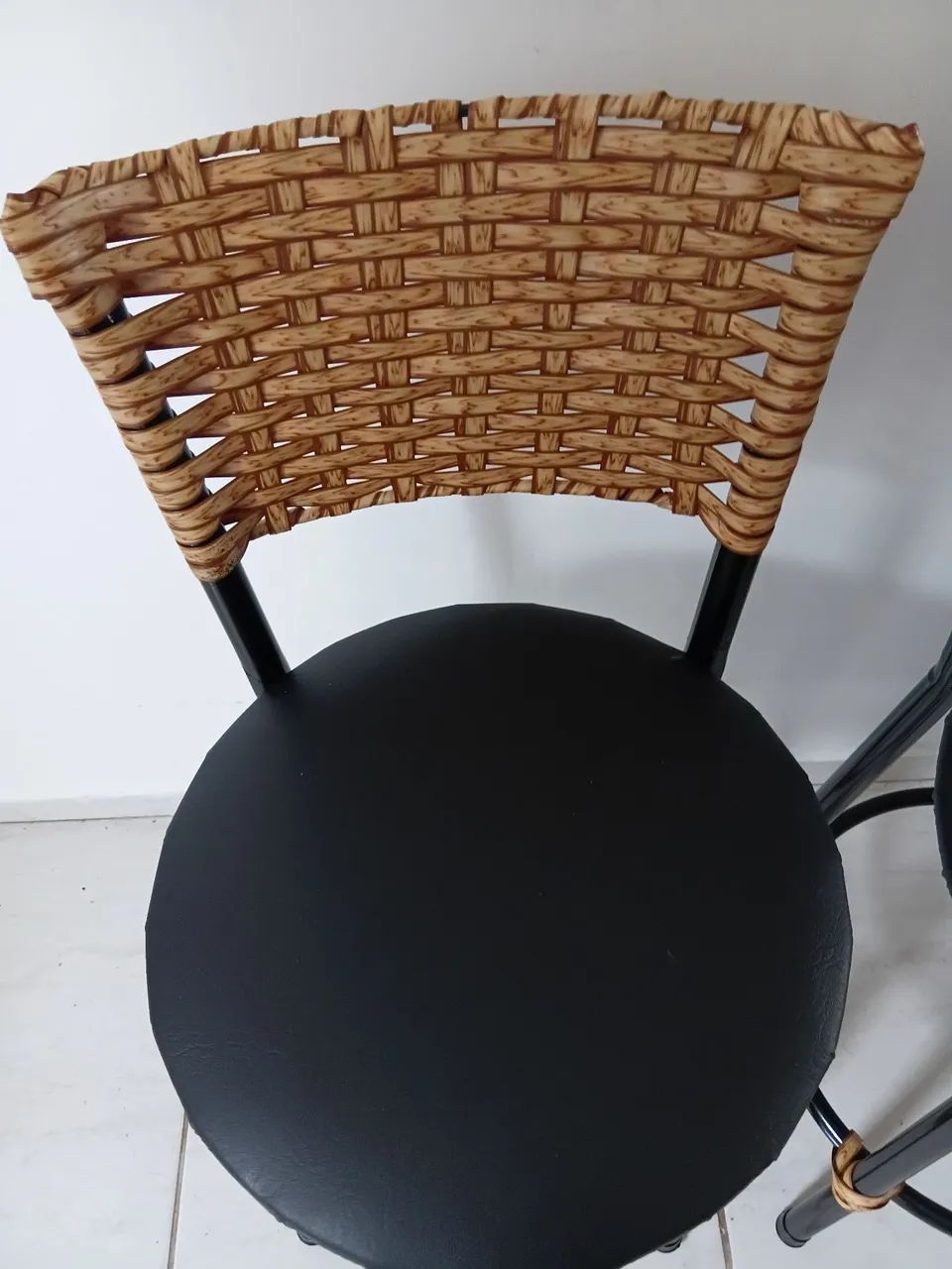 3 banquetas baixas com encosto (Novas) - Foto 3