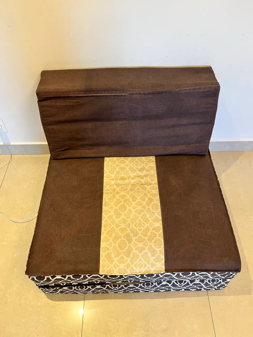 Futon Turco com capa em aquablock e encosto trapézio  - Foto 2