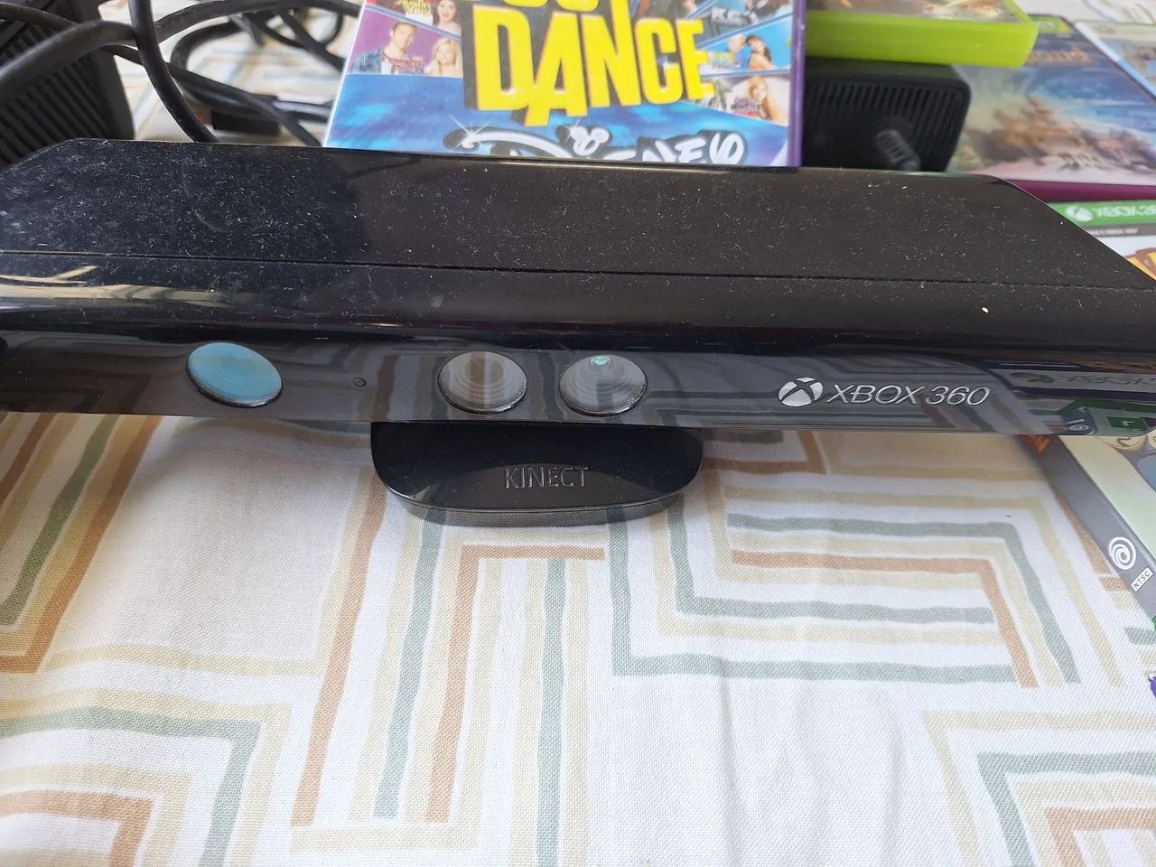 X box + kinect + 2 controles + jogos - Foto 4