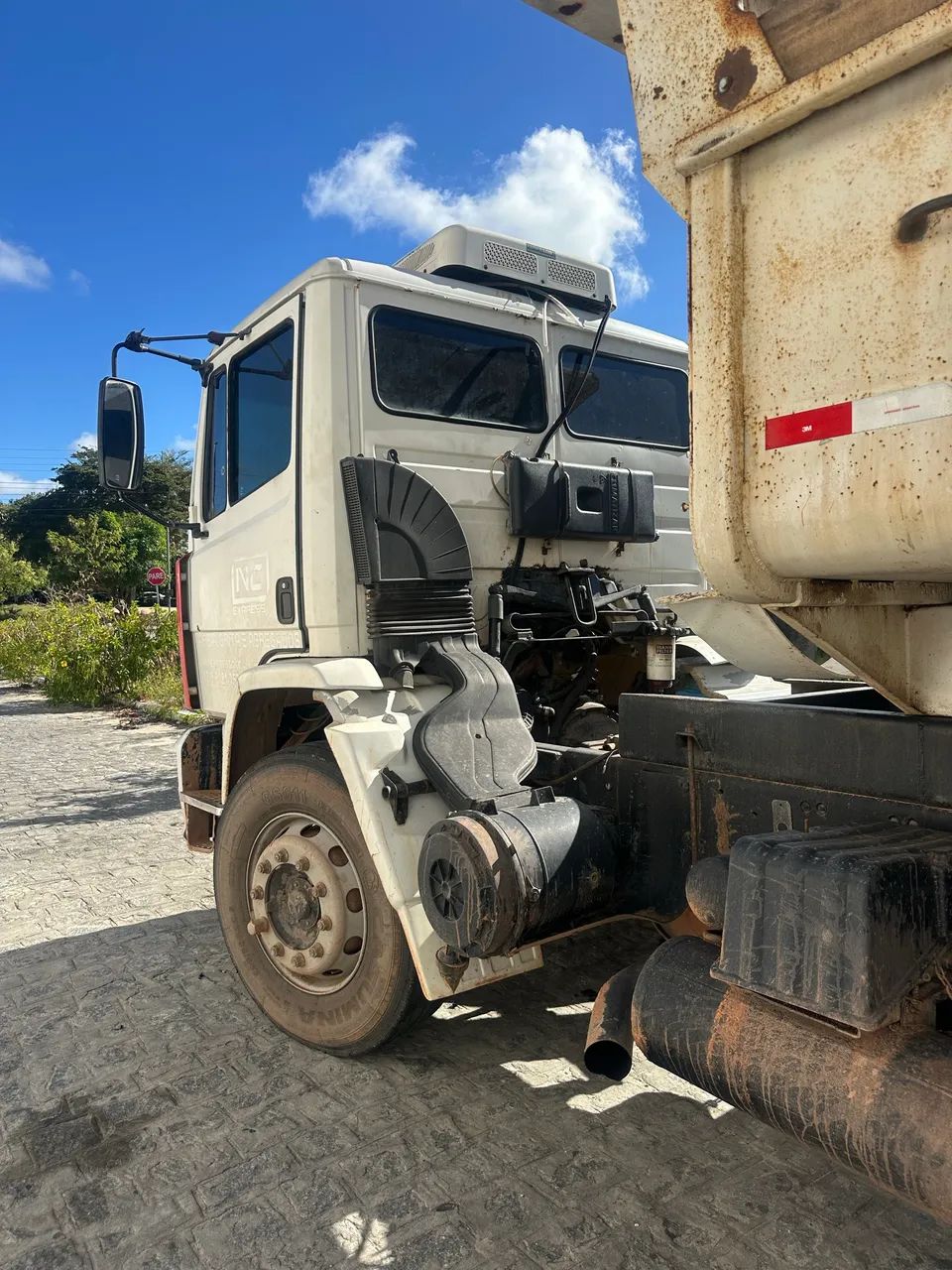MB 1720 cacamba truck Mercedes  - Foto 2