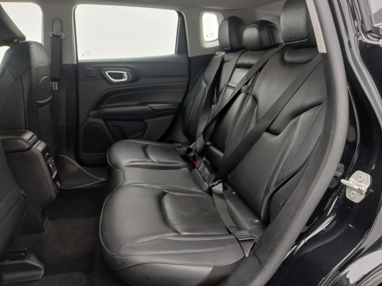 Jeep Compass LONG. T270 1.3 TB 4x2 Flex Aut., foto 17 de 18