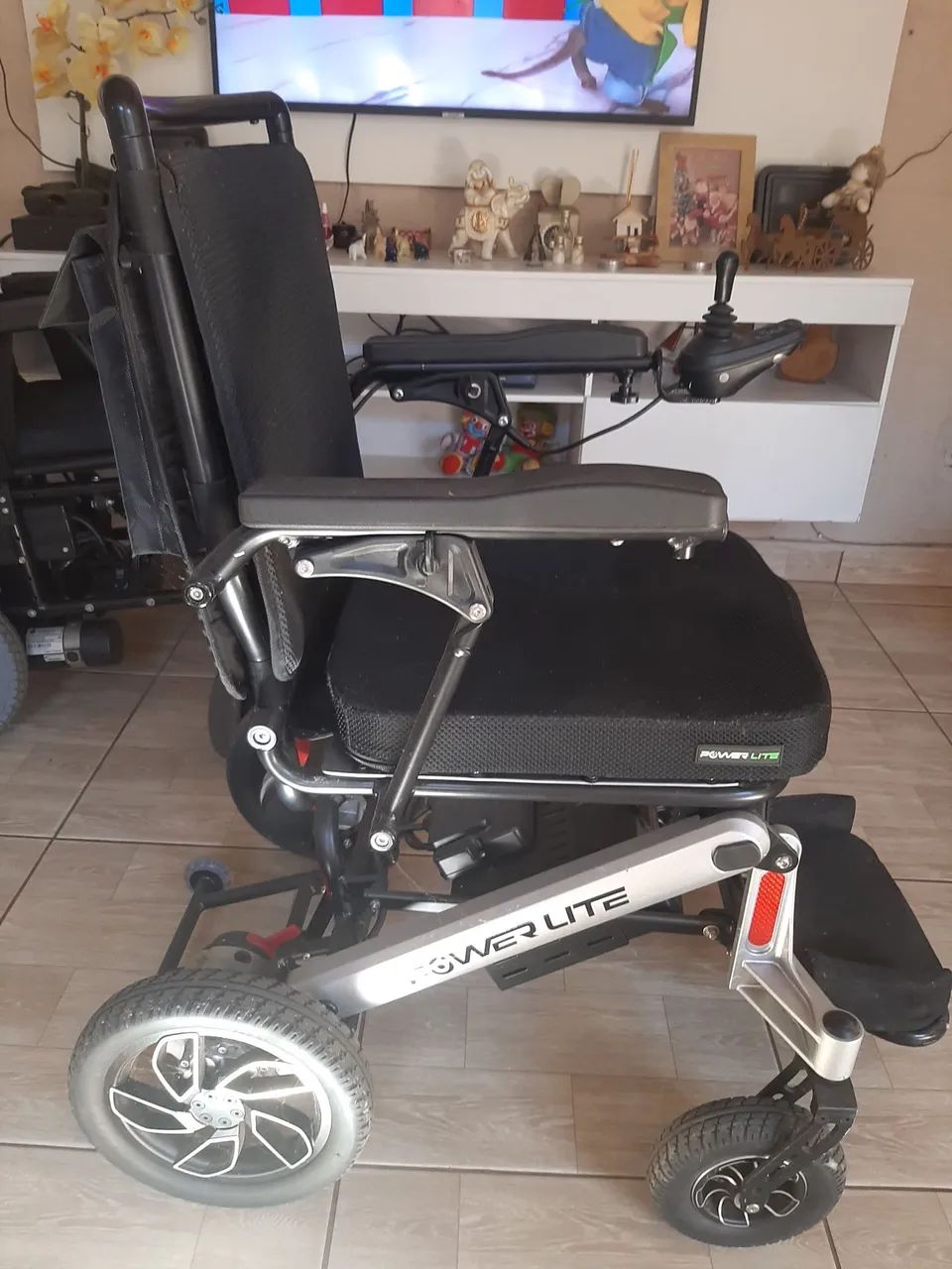 Cadeira de Rodas Motorizada Power Lite