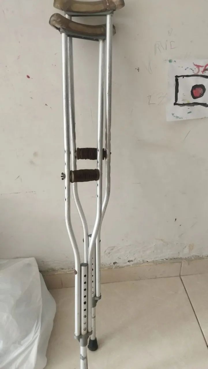 Vendo muleta  toda boa