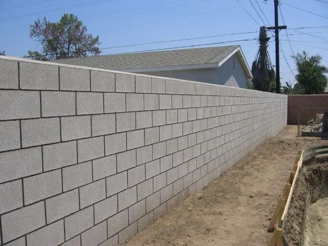 Execução de Muros e Paredes em Bloco de Concreto Estrutural - Engenheiro Civil - Foto 2