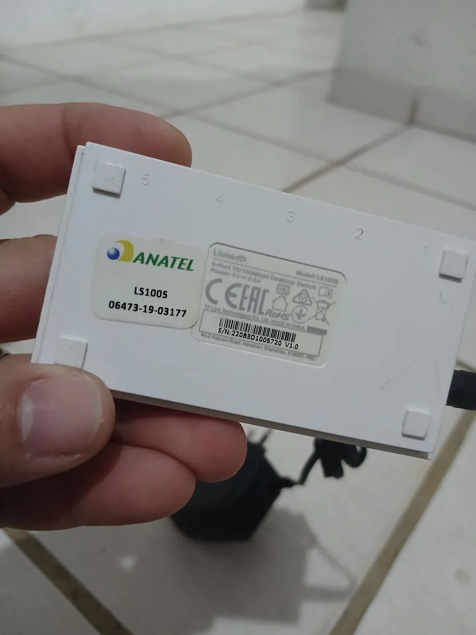 Vendo switch 5 portas tplink - Foto 2