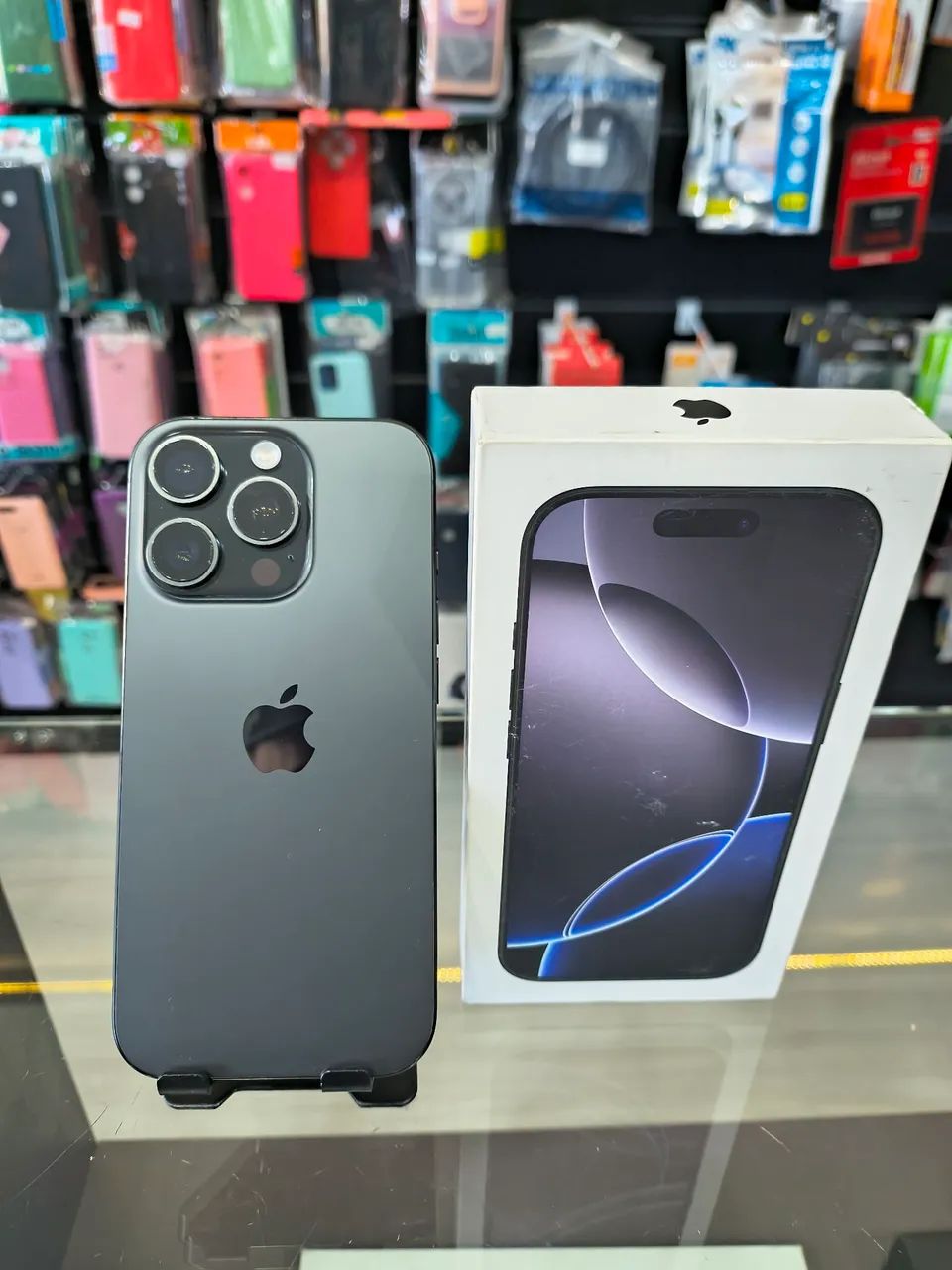 iPhone 16 Pró 256GB Black Titanium - Foto 4