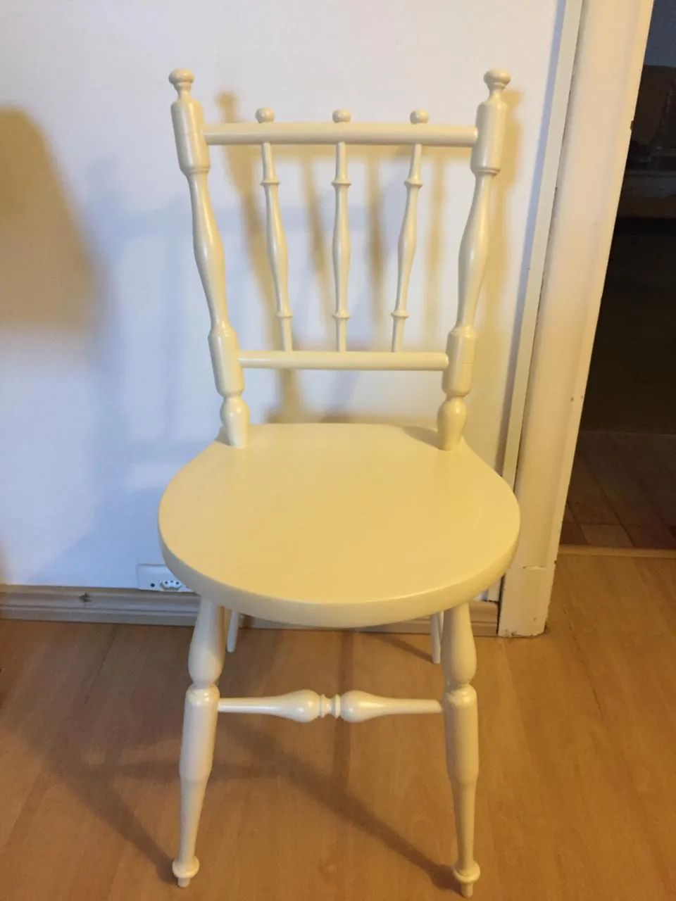 Lindo conjunto antigo de mesa e cadeiras - Foto 4