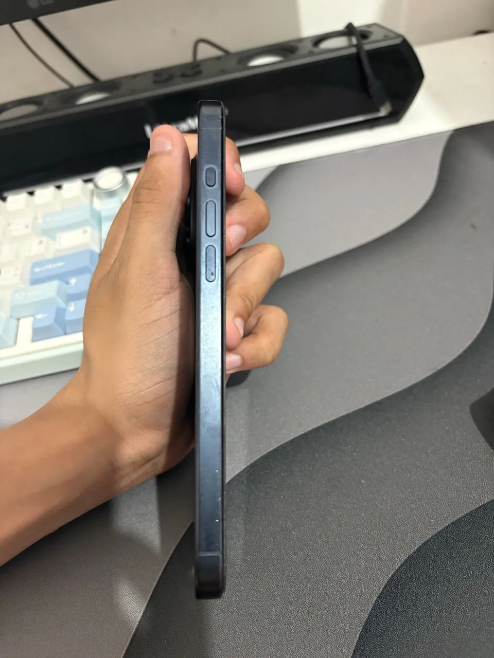 iphone 15 pro max  - Foto 4