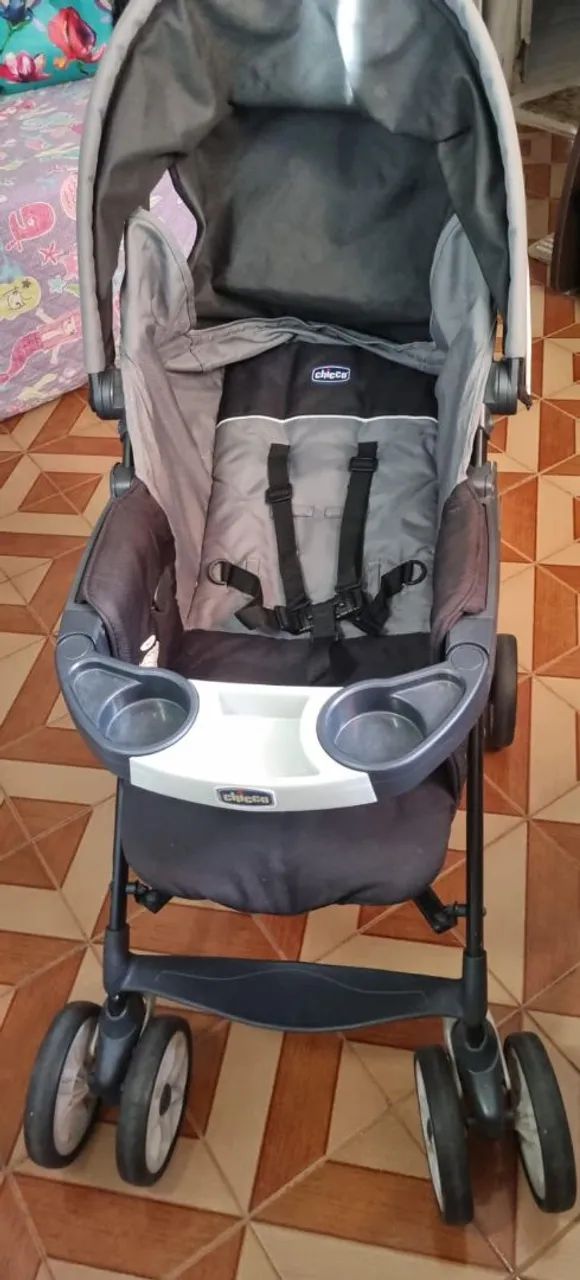 Carrinho de bebê seminovo da marca Chicco. - Foto 5
