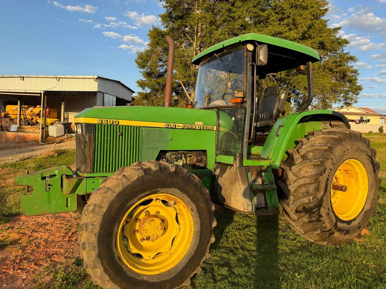 Trator John Deere