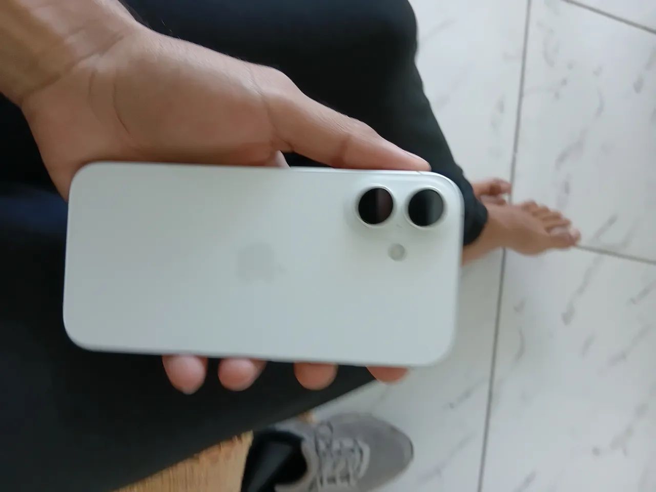 iPhone 16 branco 128g - Foto 3