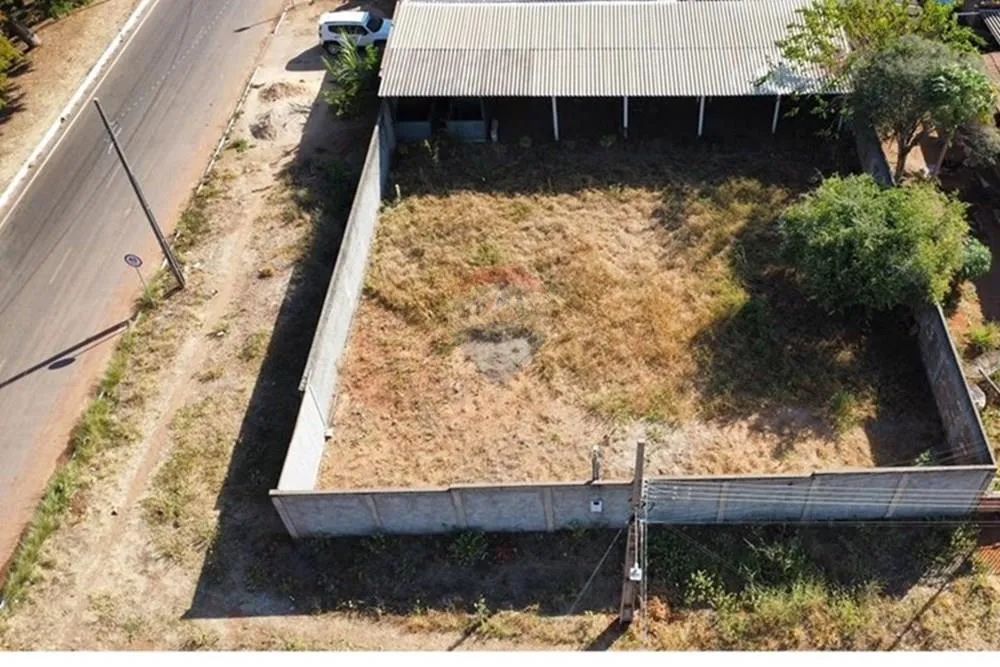 TERRENO AMPLO COM EDÍCULA - PRONTO PARA CONSTRUIR - Foto 2