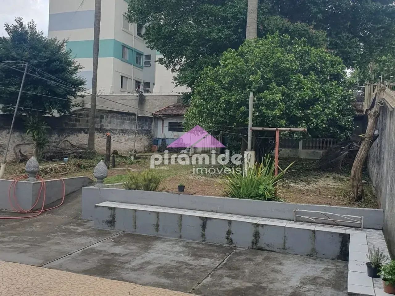 Casa Comercial, área, na Vila Adyana em São José dos Campos