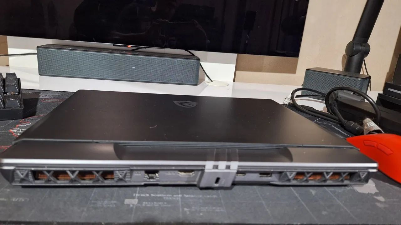 Notebook MSI VECTOR 16 HX i9 13980HX + 32GB DDR5 + RTX 4080 - Foto 3
