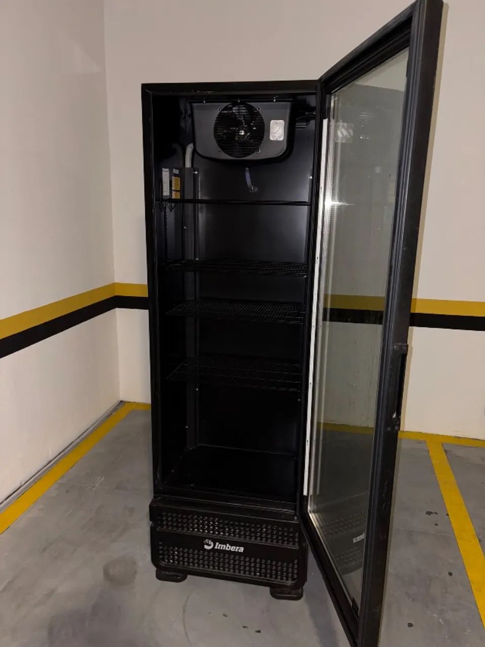 Expositora imbera black 400l