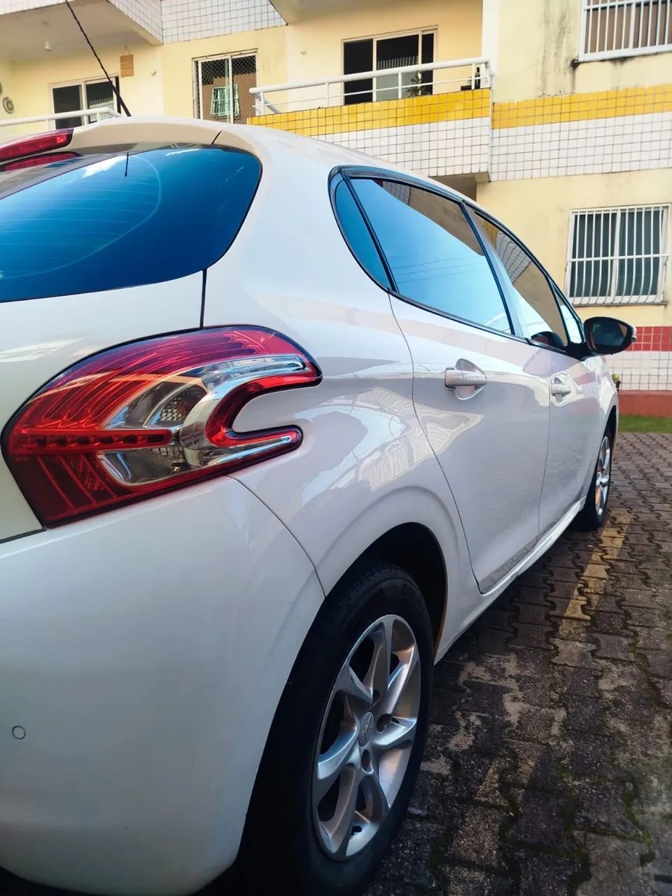 Peugeot 208 Active/active Pack 1.5 Flex 8V 5P 2015 - Foto 5