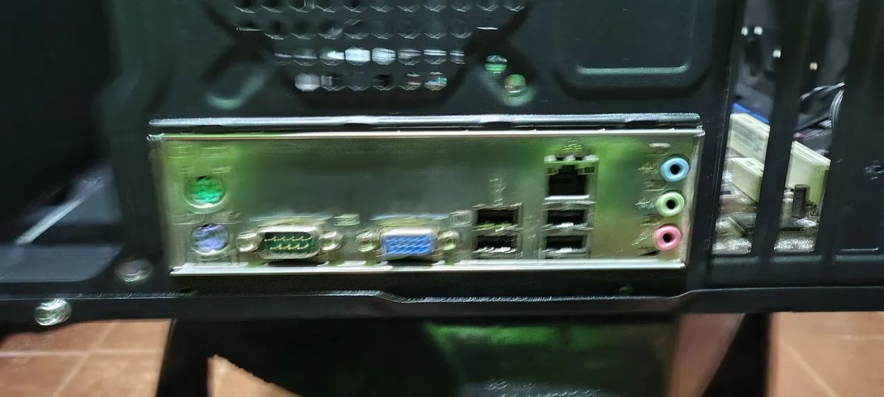 Placa mãe processadorl core 2 quad com 3 gigas de memória  - Foto 4