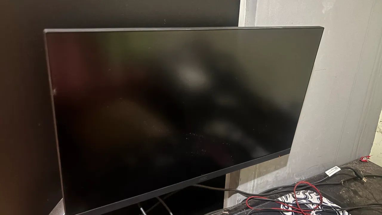 Monitor aoc 180hz 0,5 ms IPS  - Foto 3