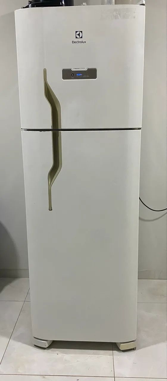 Geladeira Eletrolux Frost Free