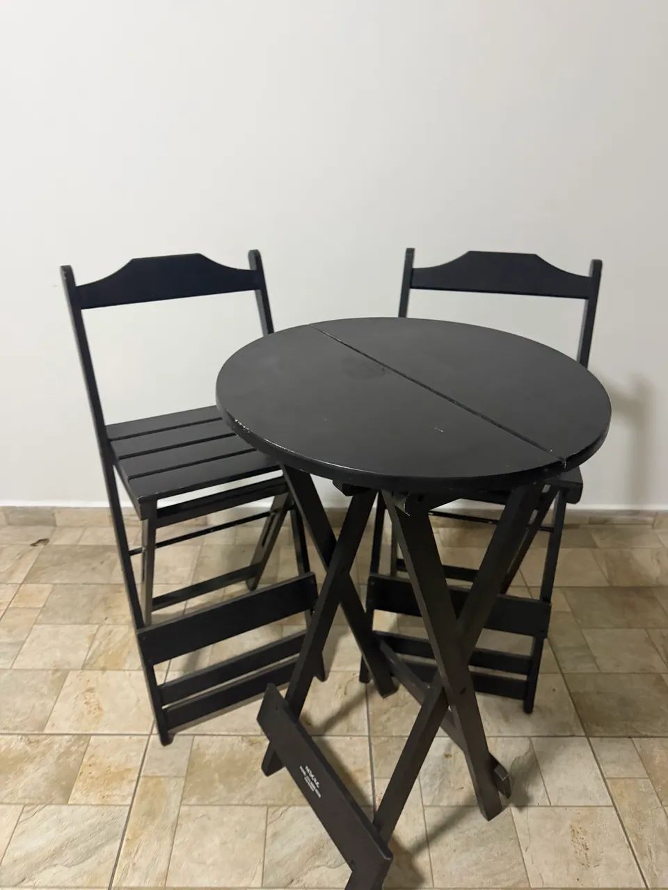 Bistrô com 2 bancos 