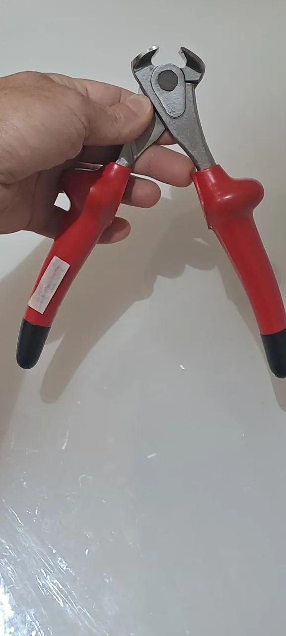 Alicate corte frontal bacho 8 pol.  1000V  novo !  - Foto 4