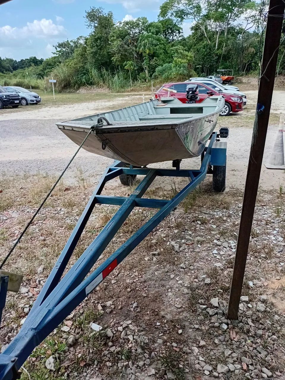 Carreta titan para lancha emplacada