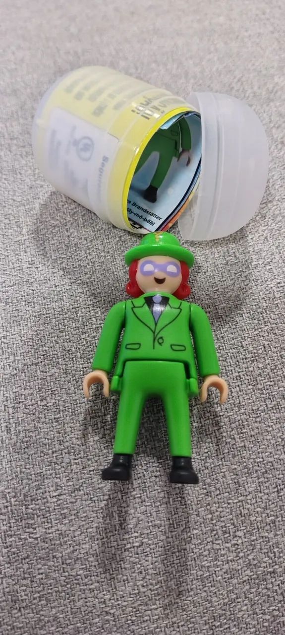 Charada - Kinder Ovo Playmobil 