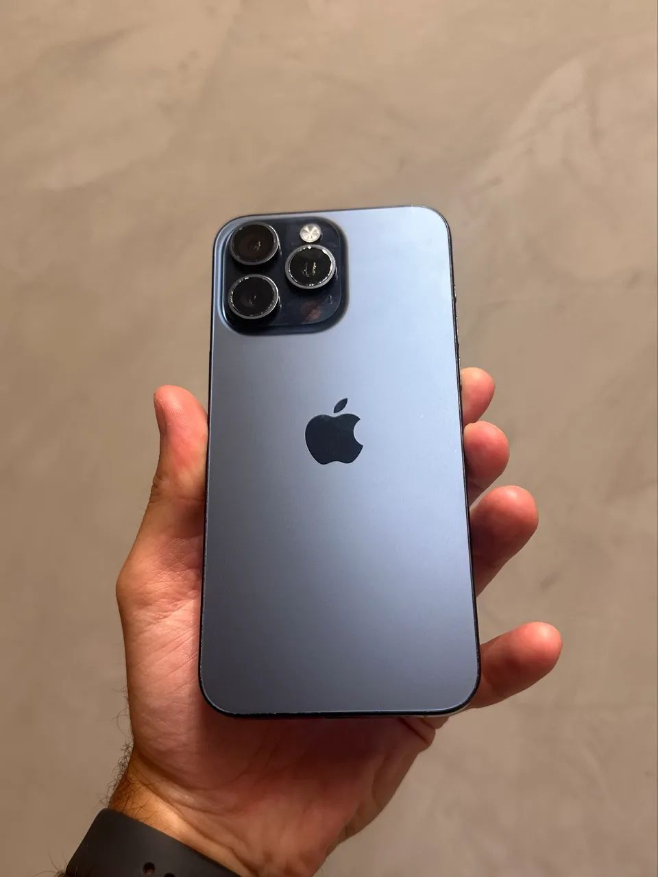 Iphone 15 Pro Max  - Foto 4