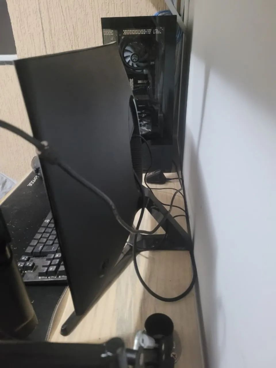 Monitor Curvo 24POL   - Foto 4
