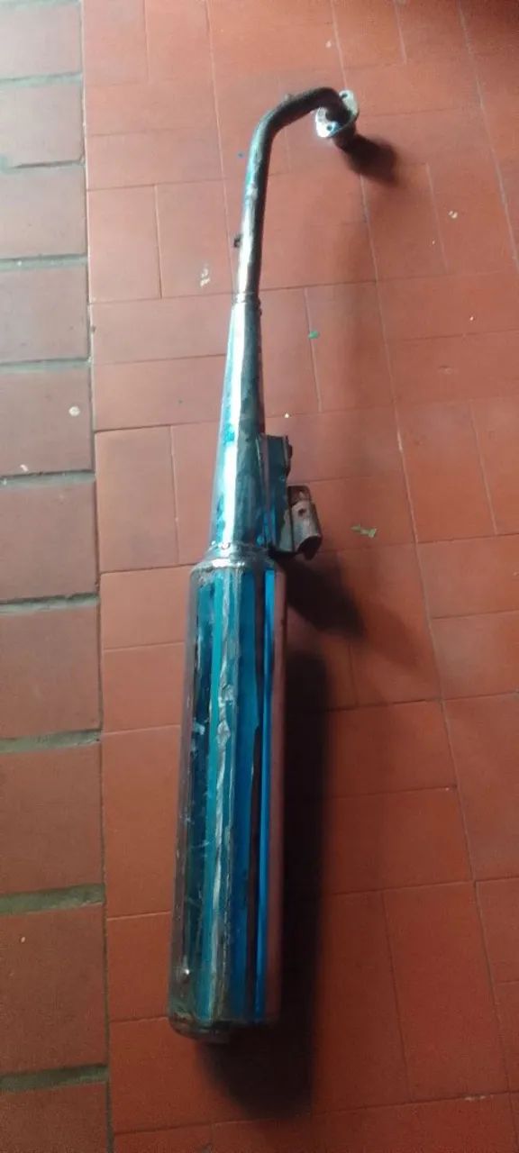 Escapamento Original Yamaha Crypton 105 - Usado - Foto 3
