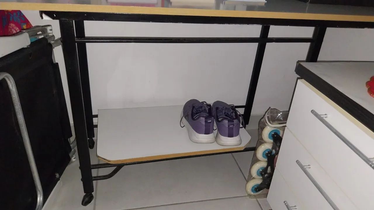Mesa de estudos ou ofício - Foto 4