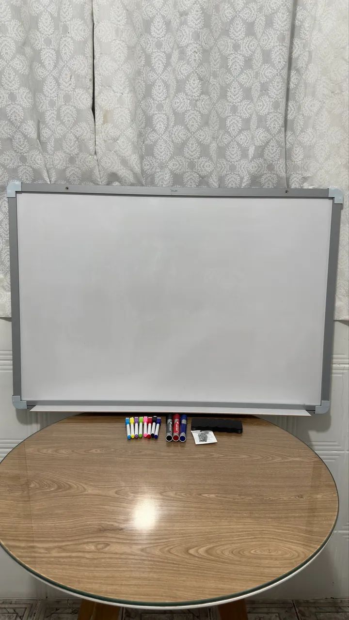 Quadro branco 100x90