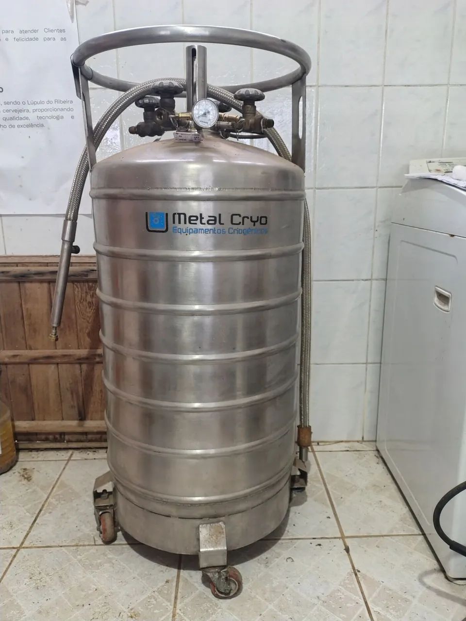 Cilindro de nitrogênio líquido 