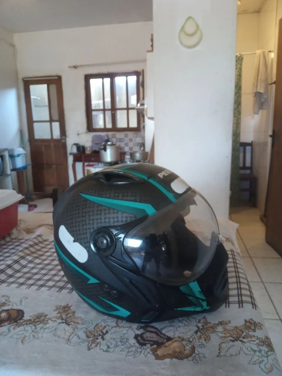 Capacete de moto tamanho 60 - Foto 2