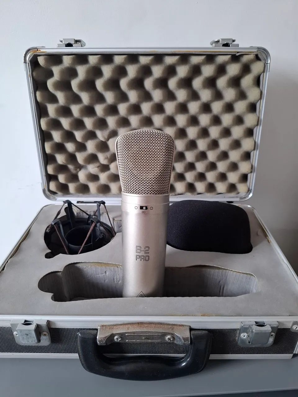 Microfone Condensador Behringer B2Pro