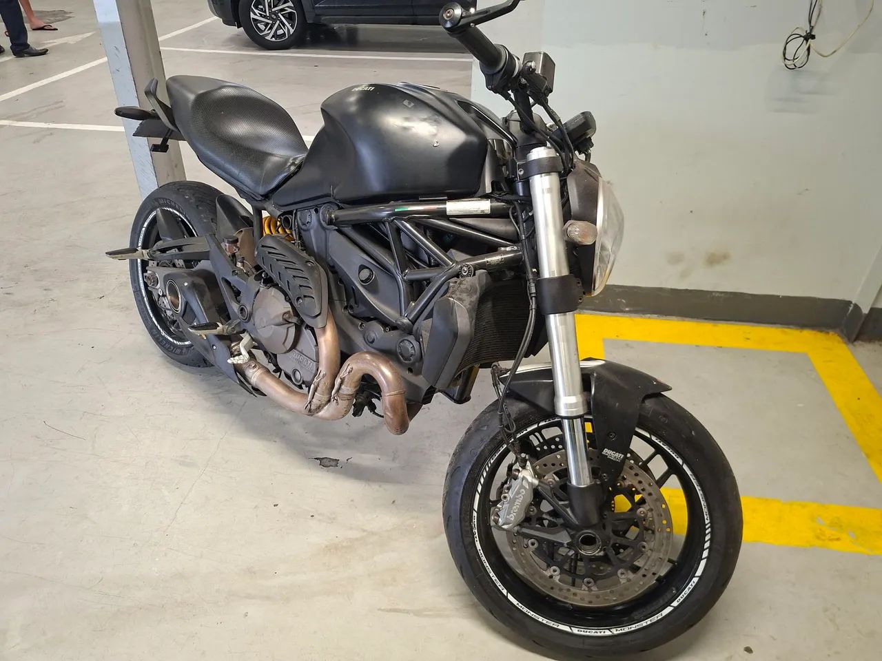 Ducati Monster Dark - Foto 3