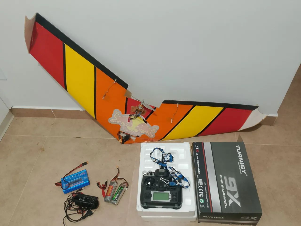Aeromodelo asa zagi 