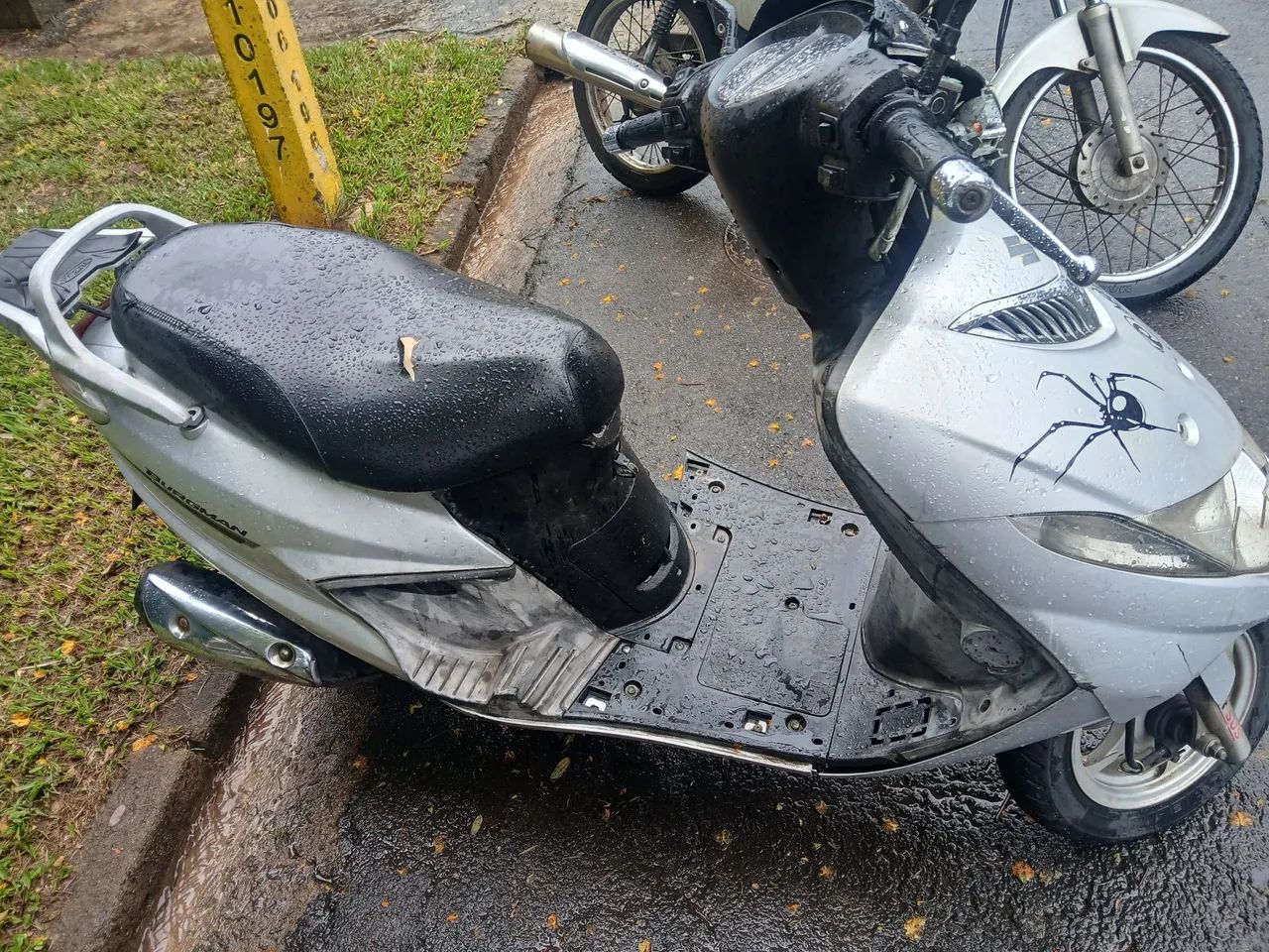 Bugman 125  - Foto 4