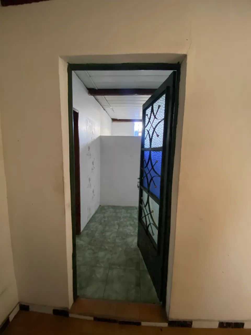 ALUGA-SE APARTAMENTO NO CENTRO - Foto 2