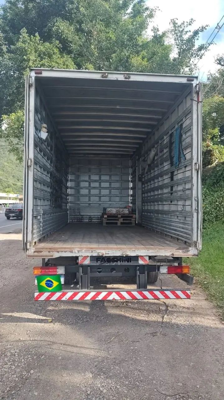 MB Acello 2018 Cab. Extendida Agregado Baú 6,20 - Foto 2