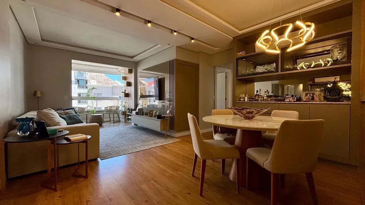 Imóvel para venda possui 95 metros quadrados com 3 quartos em Itacorubi - Florianópolis - 