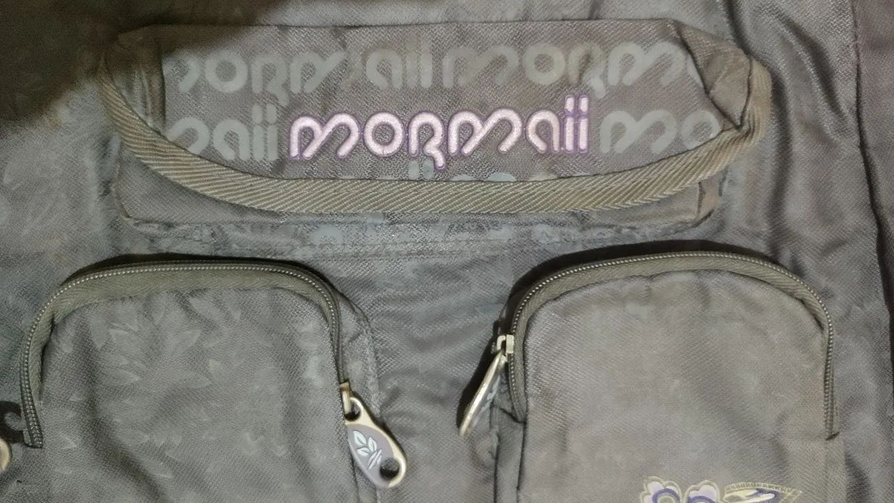 Bolsa Mormaii cinza com estampa floral  - Foto 5