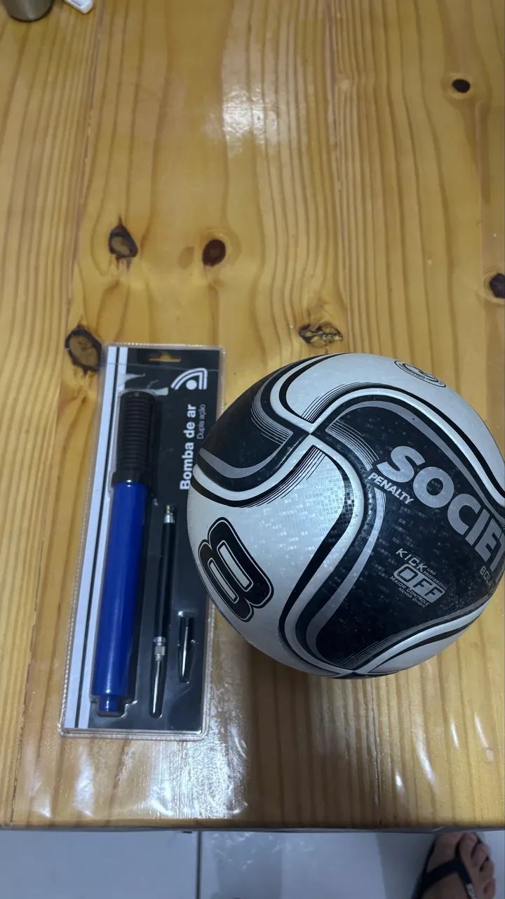 Bola e bomba de ar 