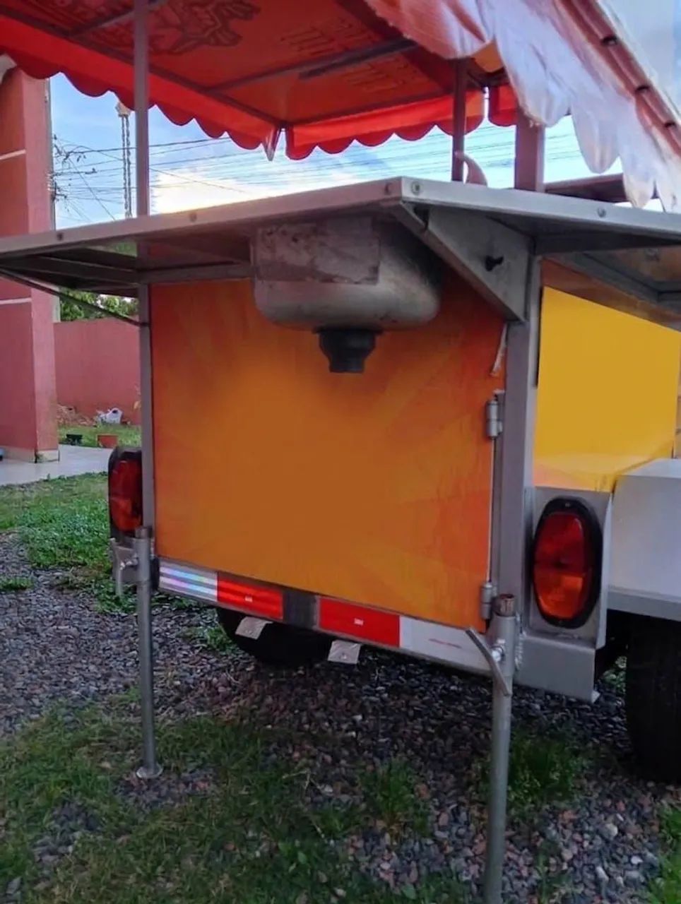 Vendo Carretinha de Hot Dog  e lanches - Foto 3