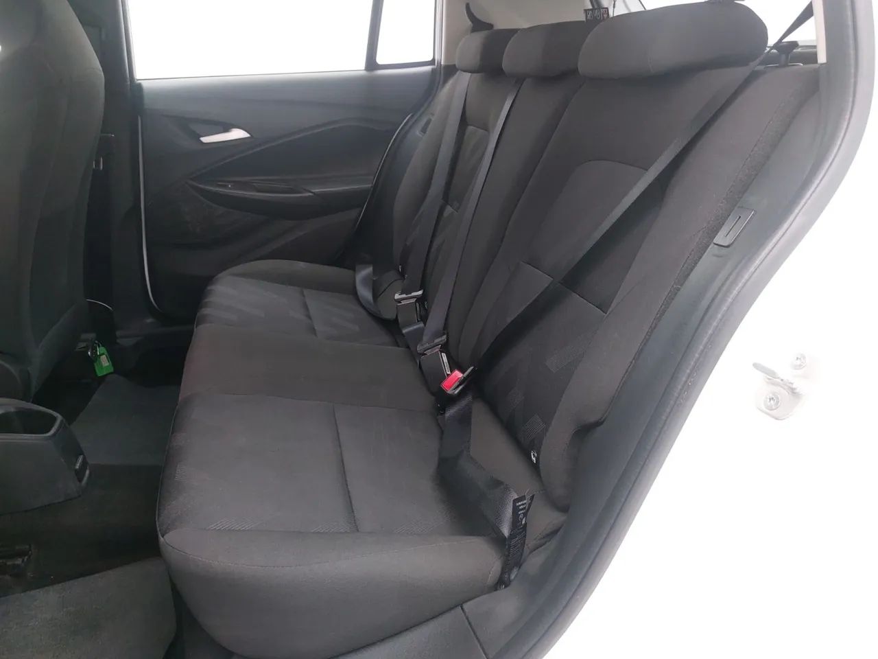 Chevrolet Onix Hatch 1.0 12V Flex Mec. 4P, foto 17 de 18